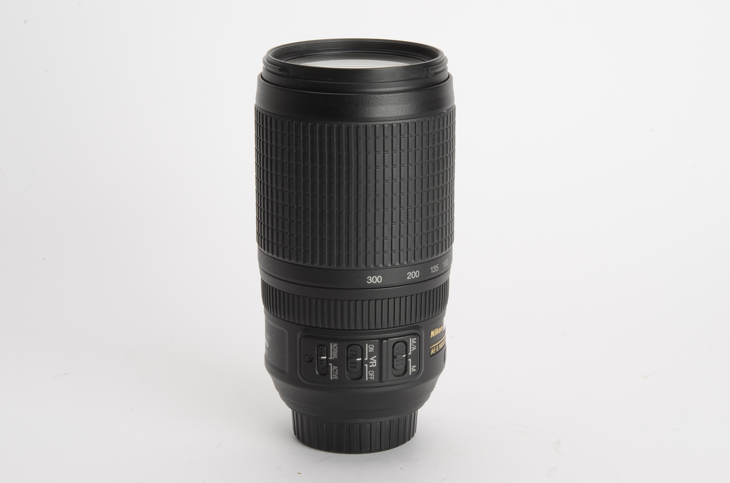 Nikon VR AF-S Nikkor 70-300mm f4.5-5.6 G ED SWM IF Lens - Image 6